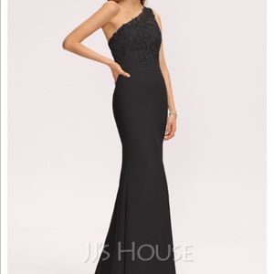Gorgeous black gown NWT